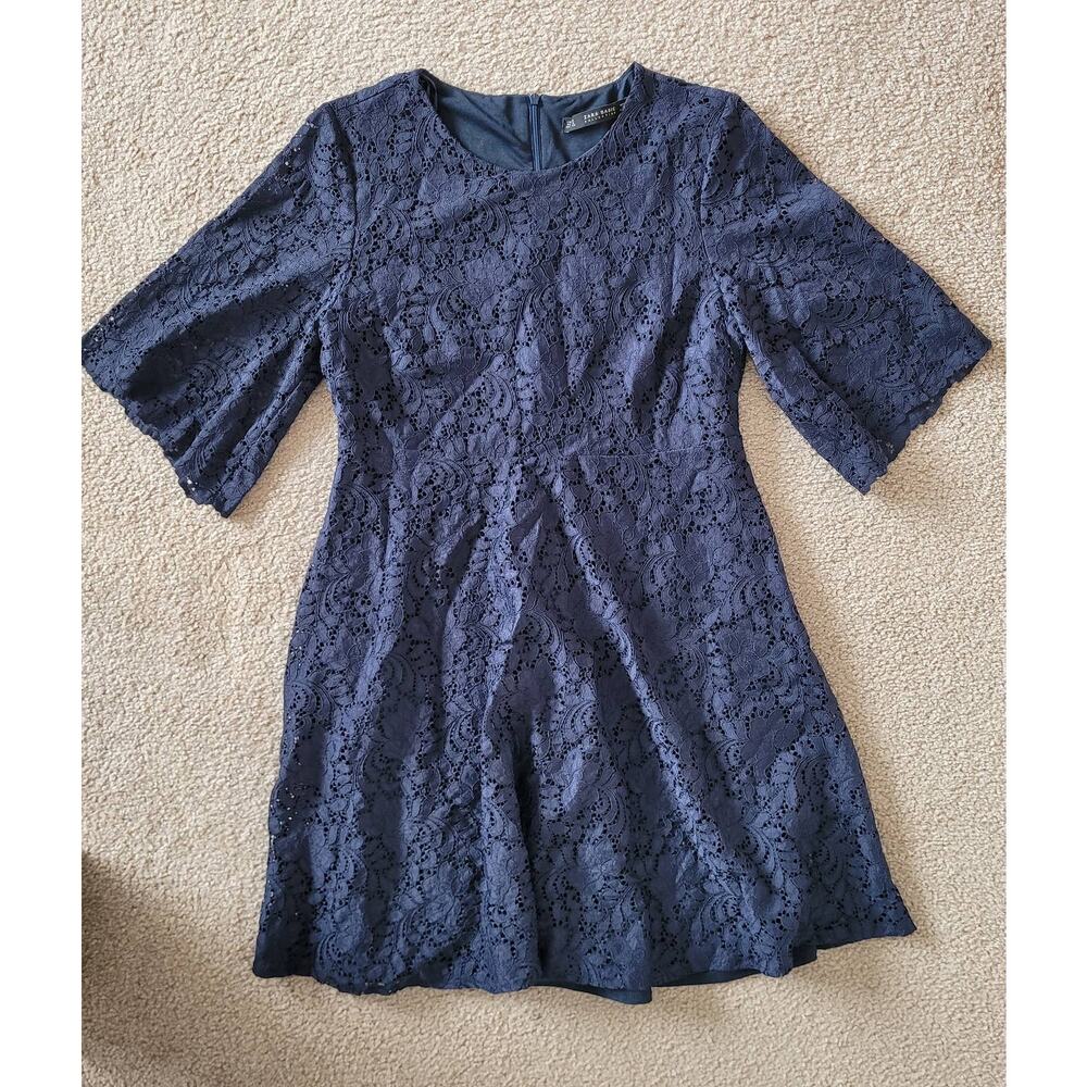 Zara Basic Women's Navy Blue Lace Short Flared Sleeve Mini‎ Dress. Size S